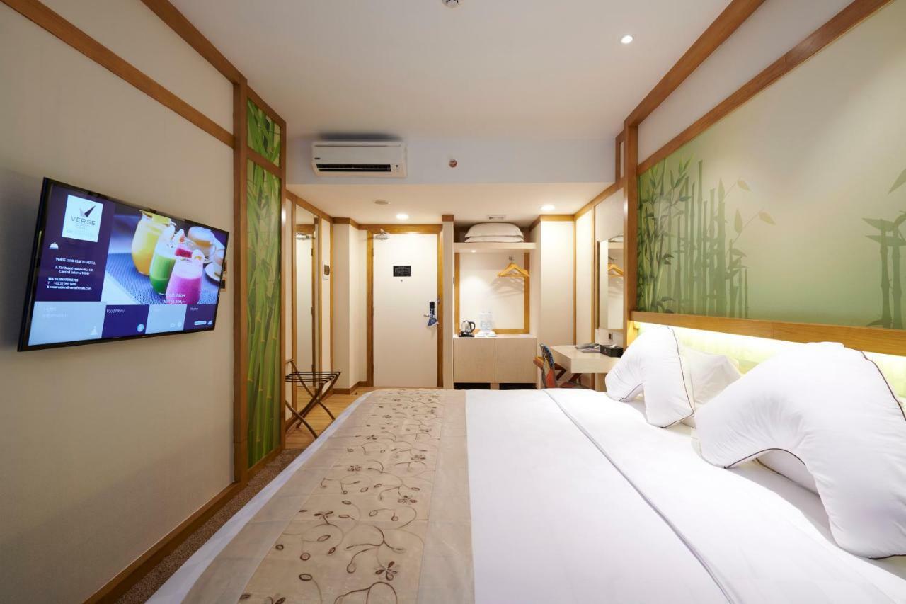 Verse Luxe Hotel Wahid Hasyim Jakarta Ngoại thất bức ảnh